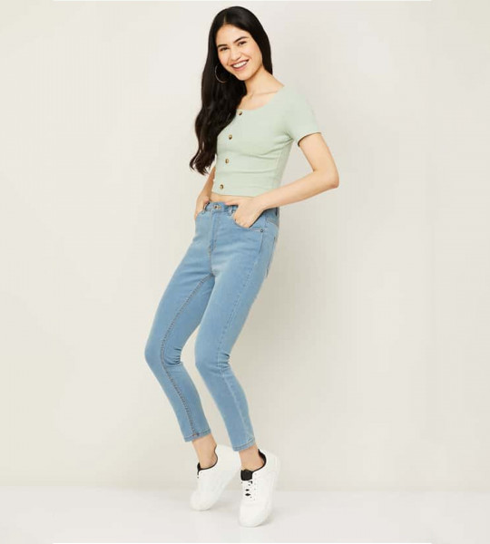 Women Solid Skinny Fit Jeans